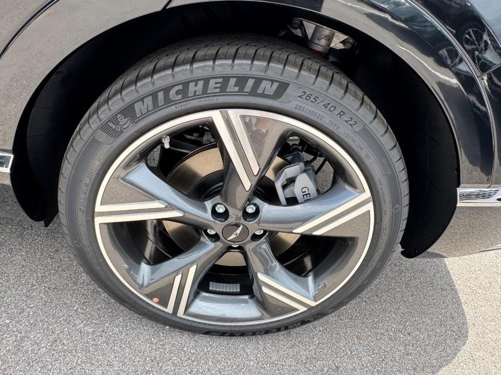 new 2025 Genesis GV80 car, priced at $82,674