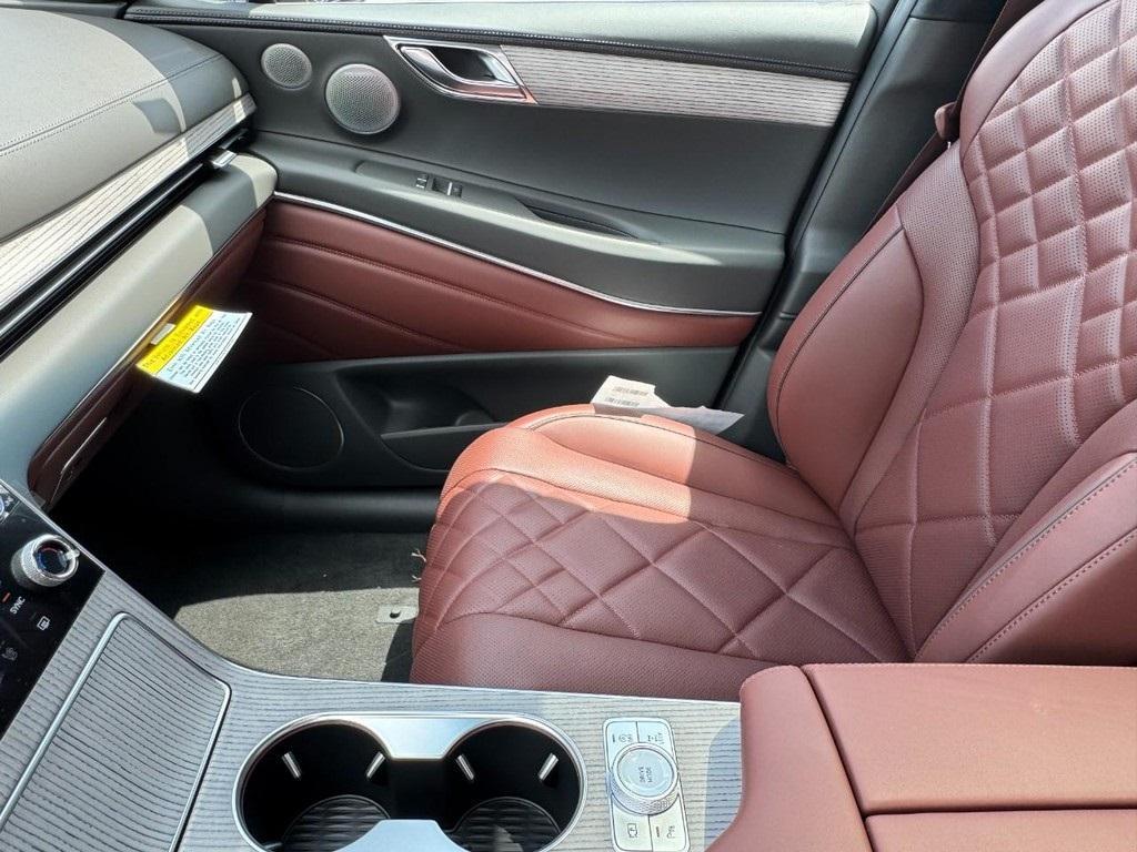 new 2025 Genesis GV80 car, priced at $82,674
