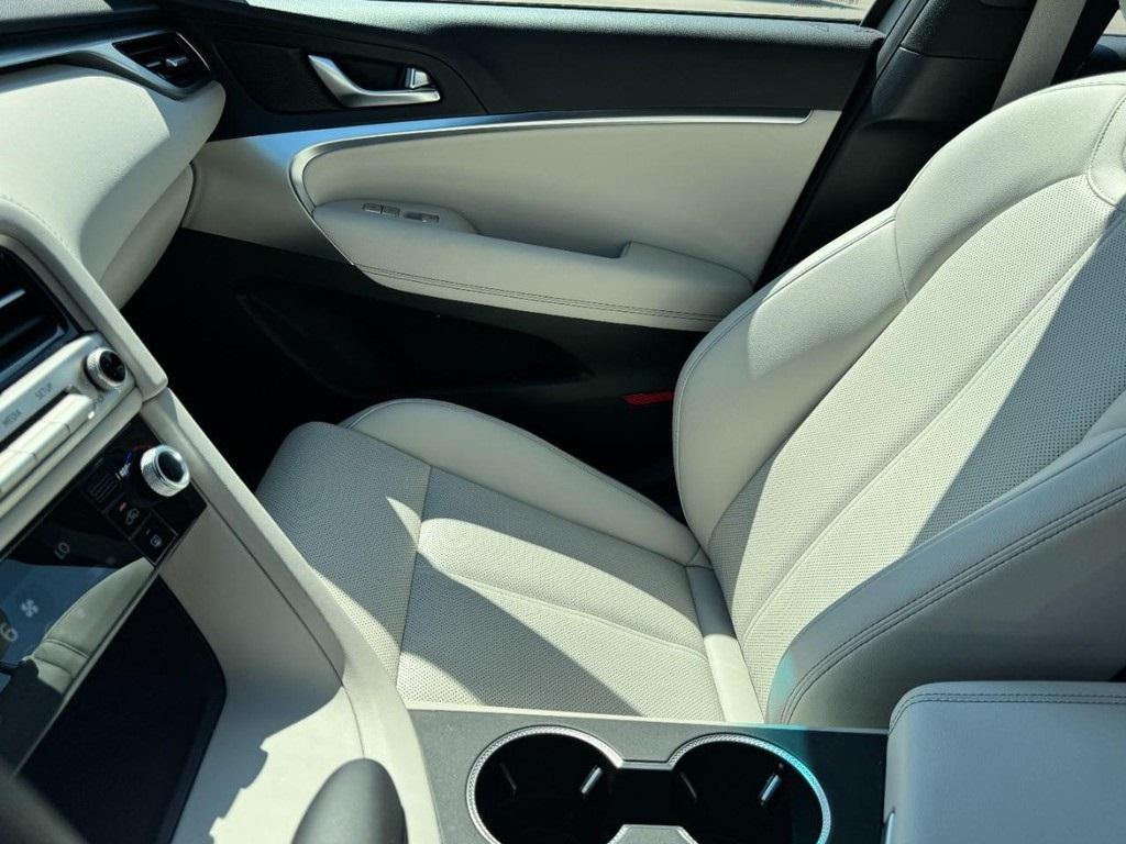 used 2025 Genesis G70 car, priced at $40,989