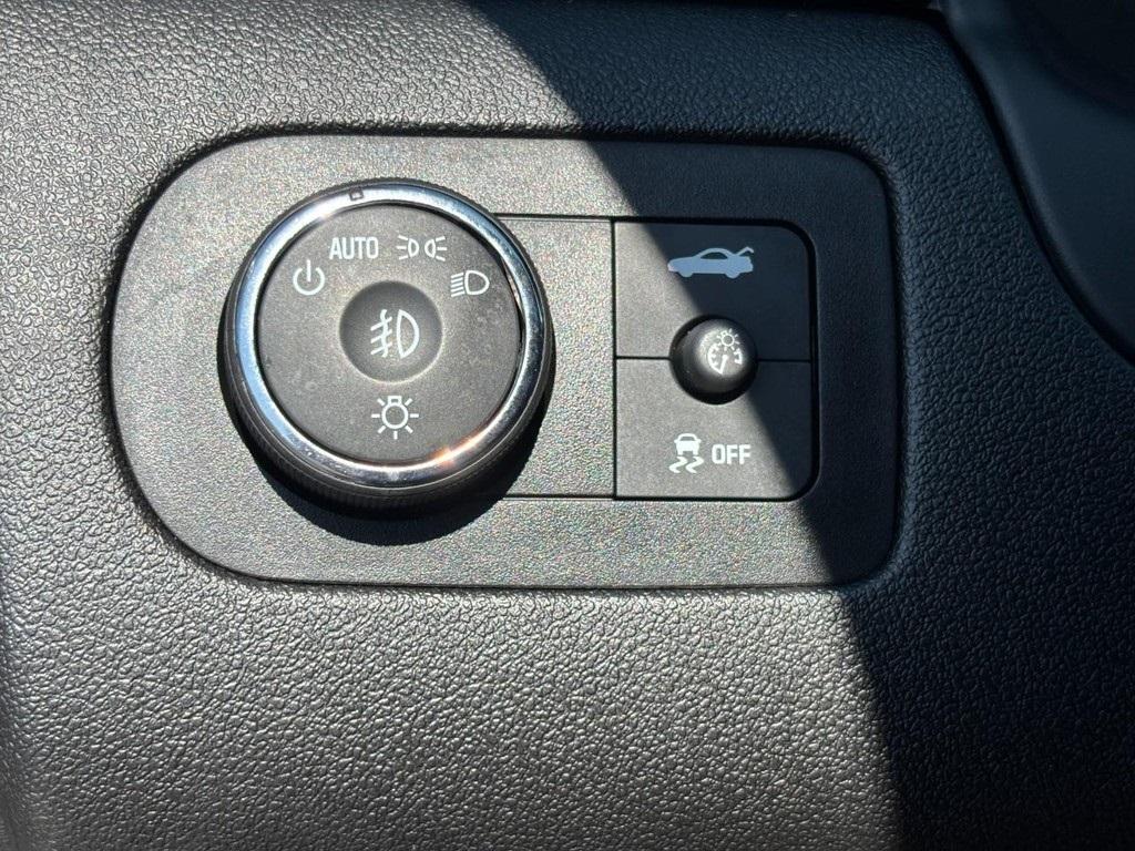 used 2015 Chevrolet Impala Limited car, priced at $10,677