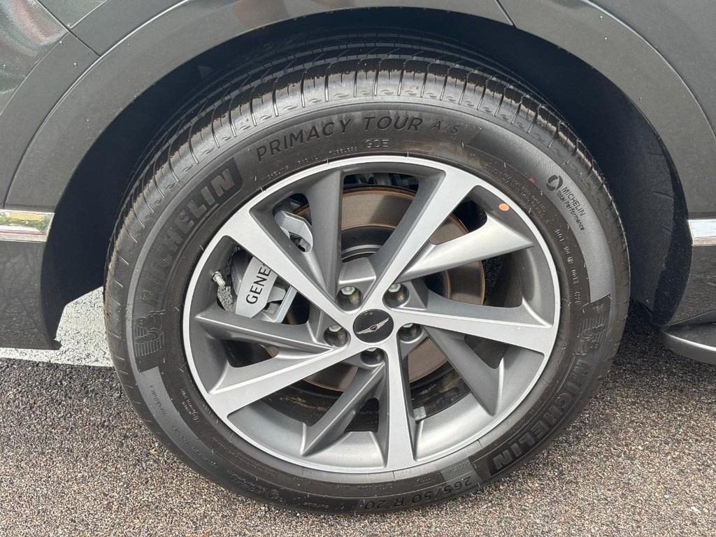 new 2025 Genesis GV80 car, priced at $69,095