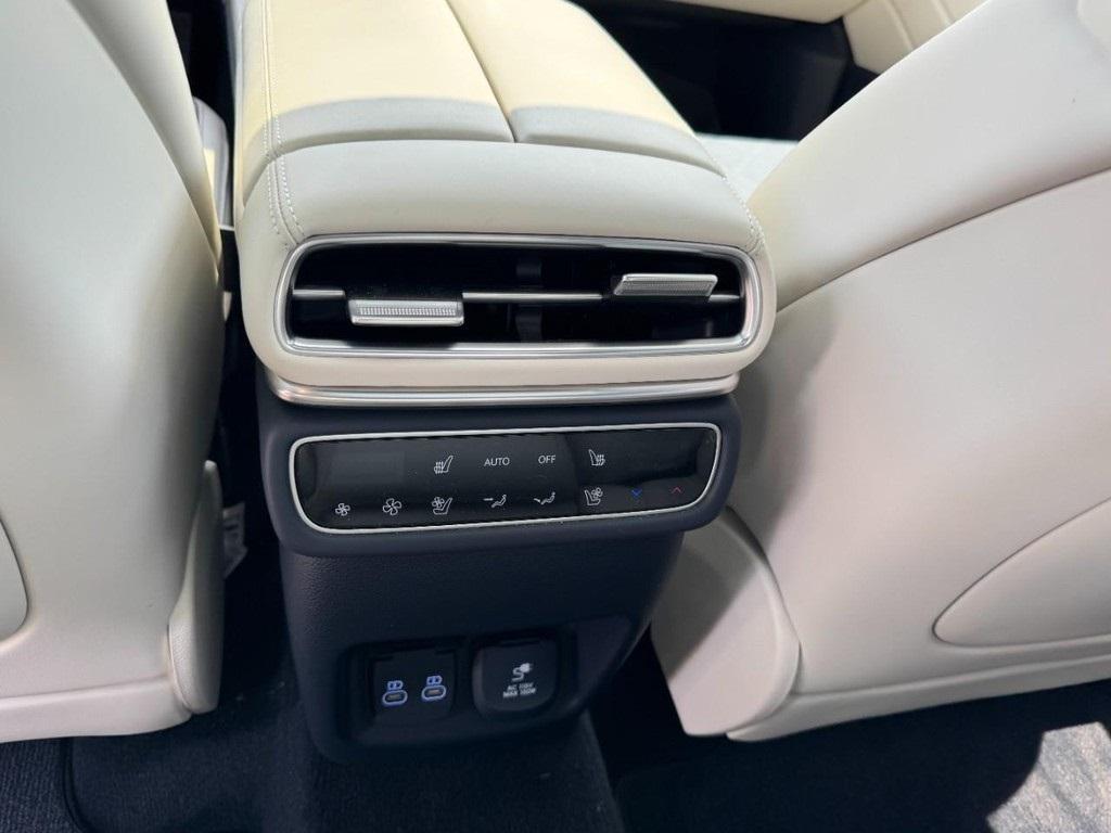 new 2025 Genesis GV80 car, priced at $82,745