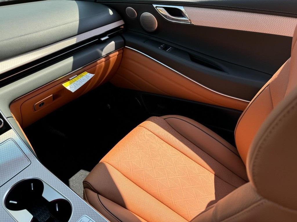 new 2025 Genesis GV80 car, priced at $77,389