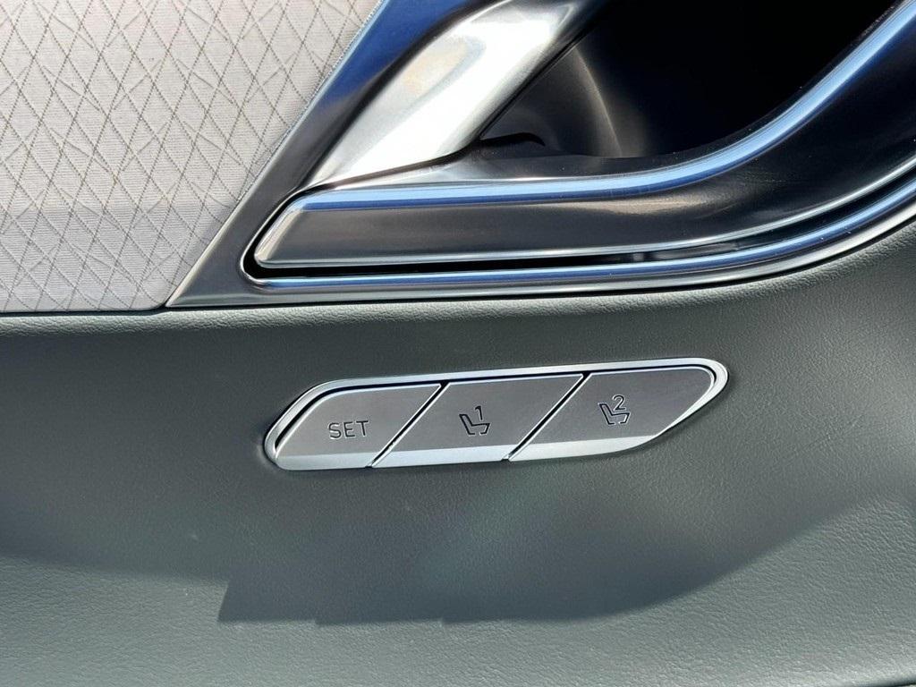 new 2025 Genesis GV80 car, priced at $77,389