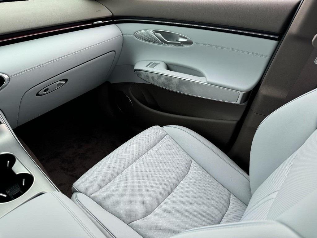 new 2026 Genesis Electrified GV70 car, priced at $71,670