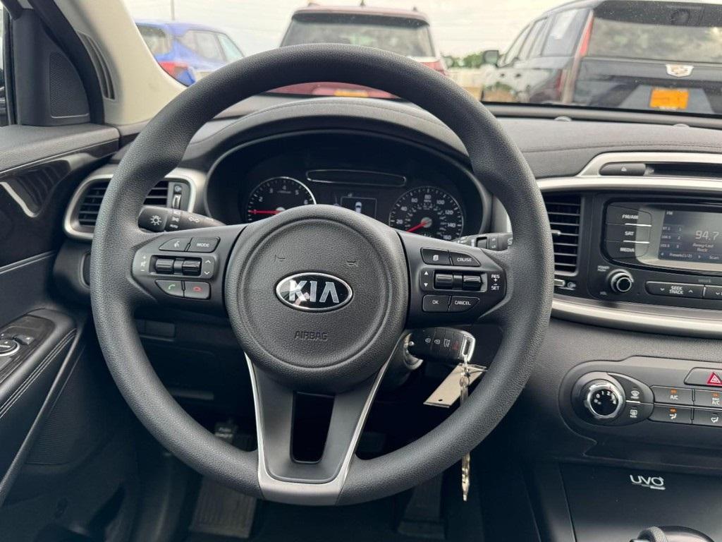 used 2016 Kia Sorento car, priced at $13,777