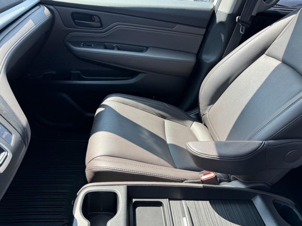 used 2020 Honda Odyssey car, priced at $23,877