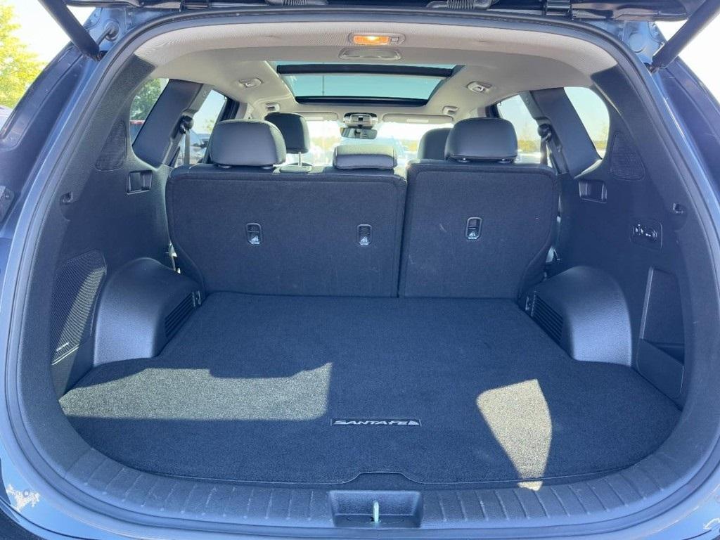 used 2022 Hyundai Santa Fe car, priced at $25,977