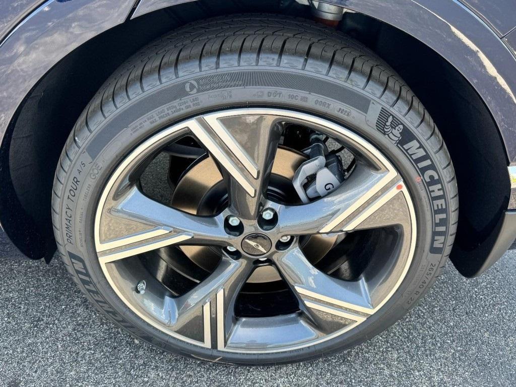 new 2025 Genesis GV80 car, priced at $82,735