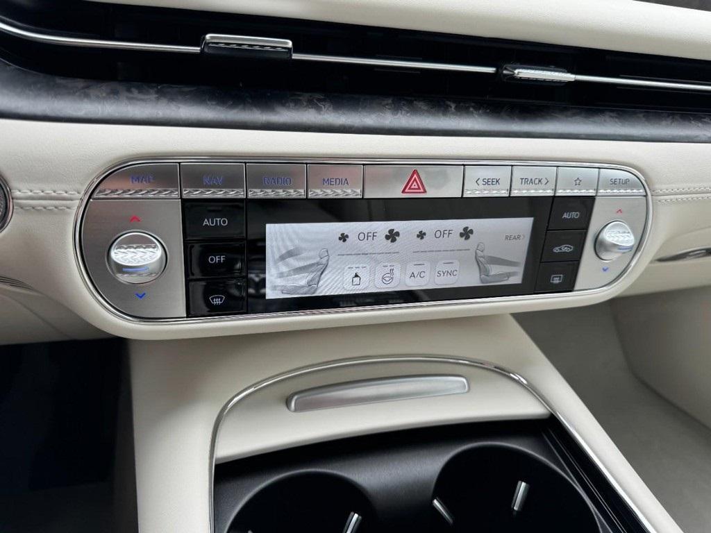 new 2026 Genesis G90 car, priced at $105,410