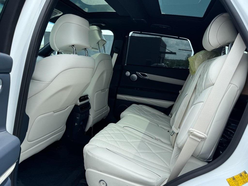 new 2025 Genesis GV80 car, priced at $82,954