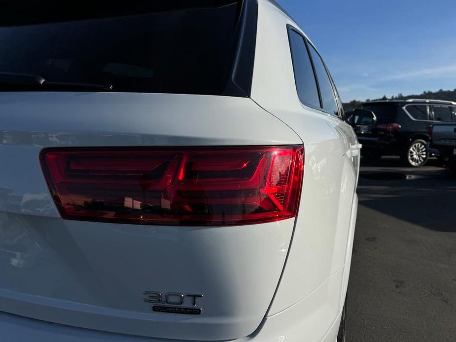 used 2017 Audi Q7 car, priced at $22,491