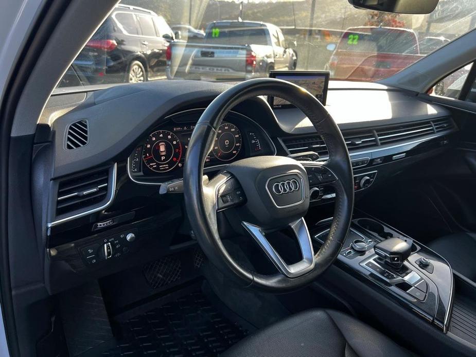 used 2017 Audi Q7 car, priced at $22,491