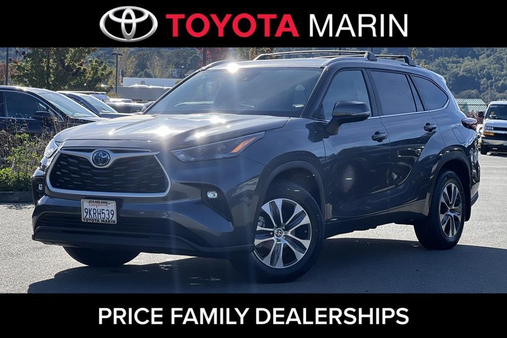 used 2024 Toyota Highlander Hybrid car, priced at $43,991