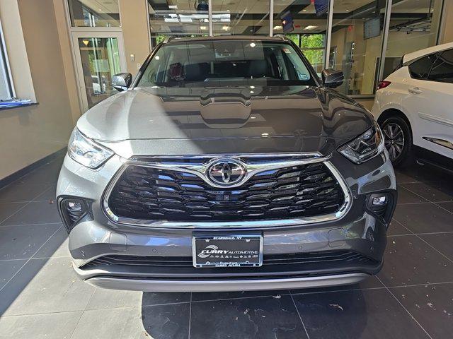 used 2023 Toyota Highlander car, priced at $45,000