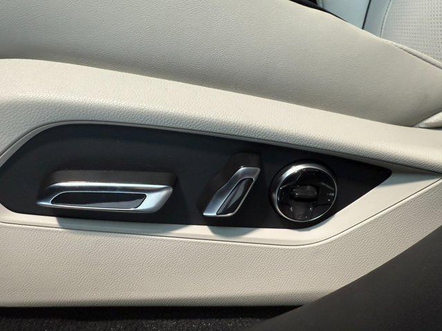 new 2025 Acura RDX car, priced at $54,400