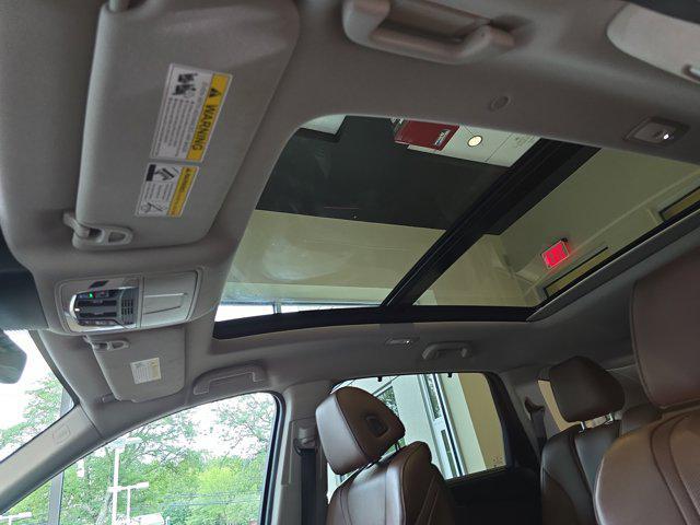 used 2023 Acura MDX car, priced at $41,500
