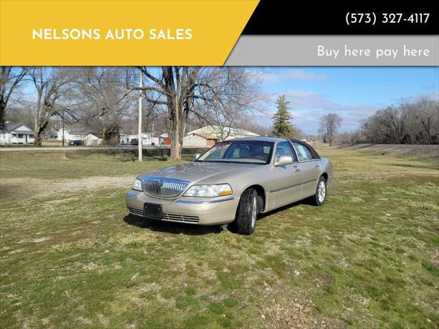 used 2007 Lincoln Town Car car