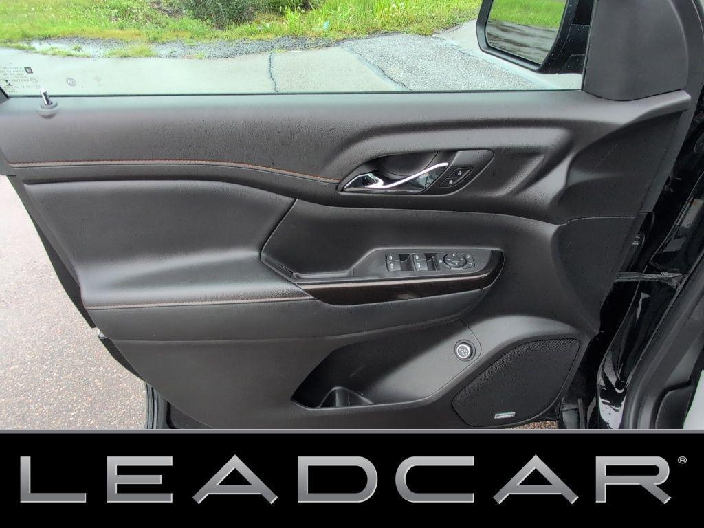 used 2021 GMC Acadia car, priced at $27,999