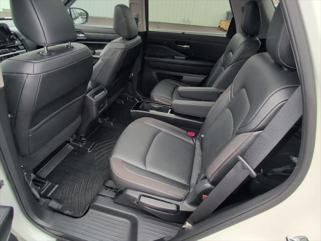 used 2022 Nissan Pathfinder car, priced at $33,999