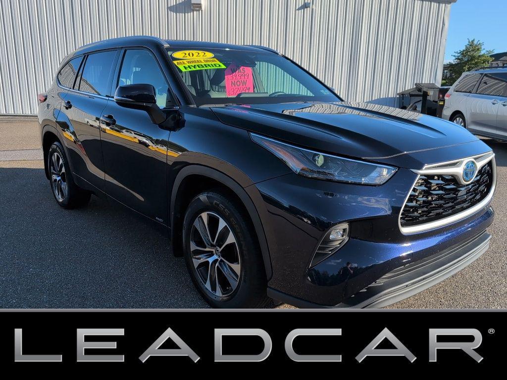 used 2022 Toyota Highlander Hybrid car, priced at $37,499