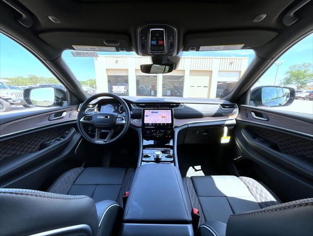 new 2025 Jeep Grand Cherokee car, priced at $62,854