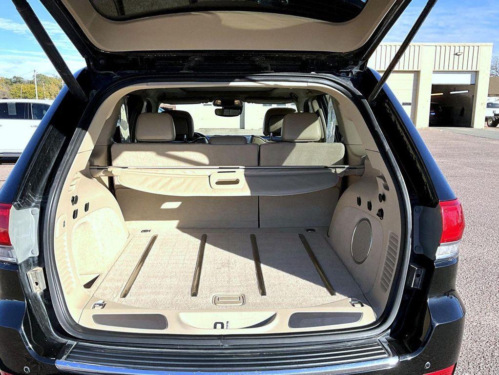 used 2017 Jeep Grand Cherokee car, priced at $16,888