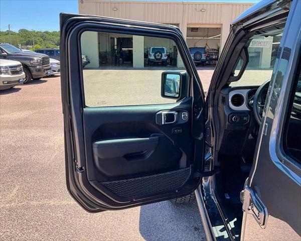 new 2024 Jeep Gladiator car, priced at $40,109