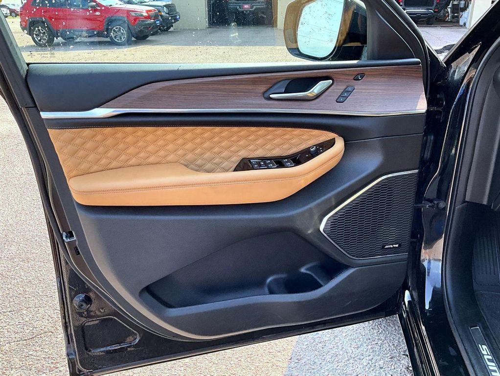 used 2022 Jeep Grand Cherokee car, priced at $42,690