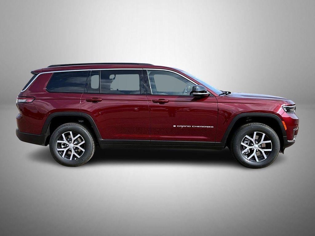 new 2025 Jeep Grand Cherokee L car, priced at $43,289