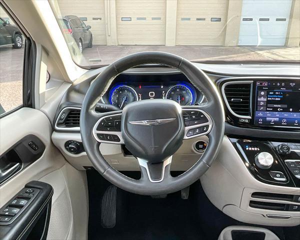 used 2022 Chrysler Pacifica car, priced at $24,712