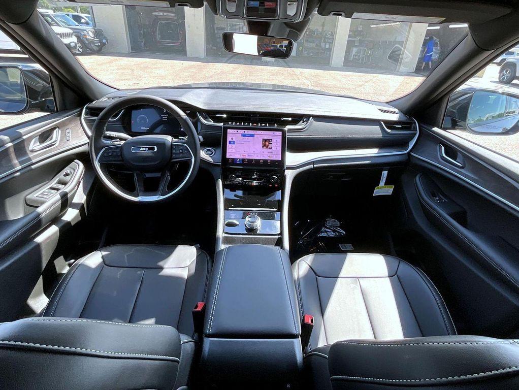 new 2025 Jeep Grand Cherokee L car, priced at $50,669