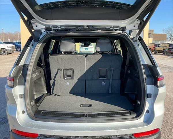 new 2025 Jeep Grand Cherokee L car, priced at $42,051