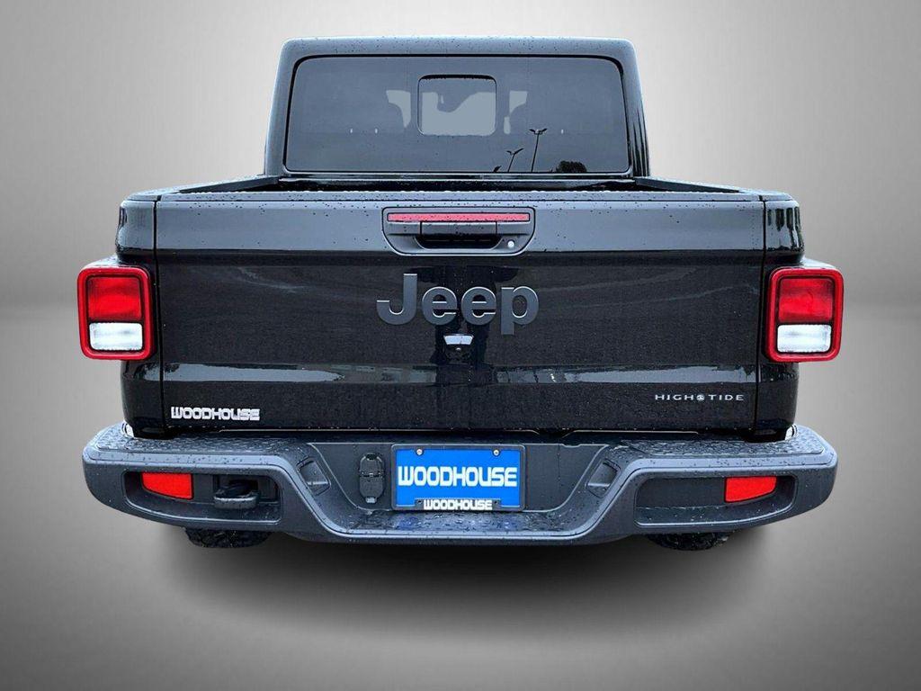 new 2025 Jeep Gladiator car, priced at $43,614