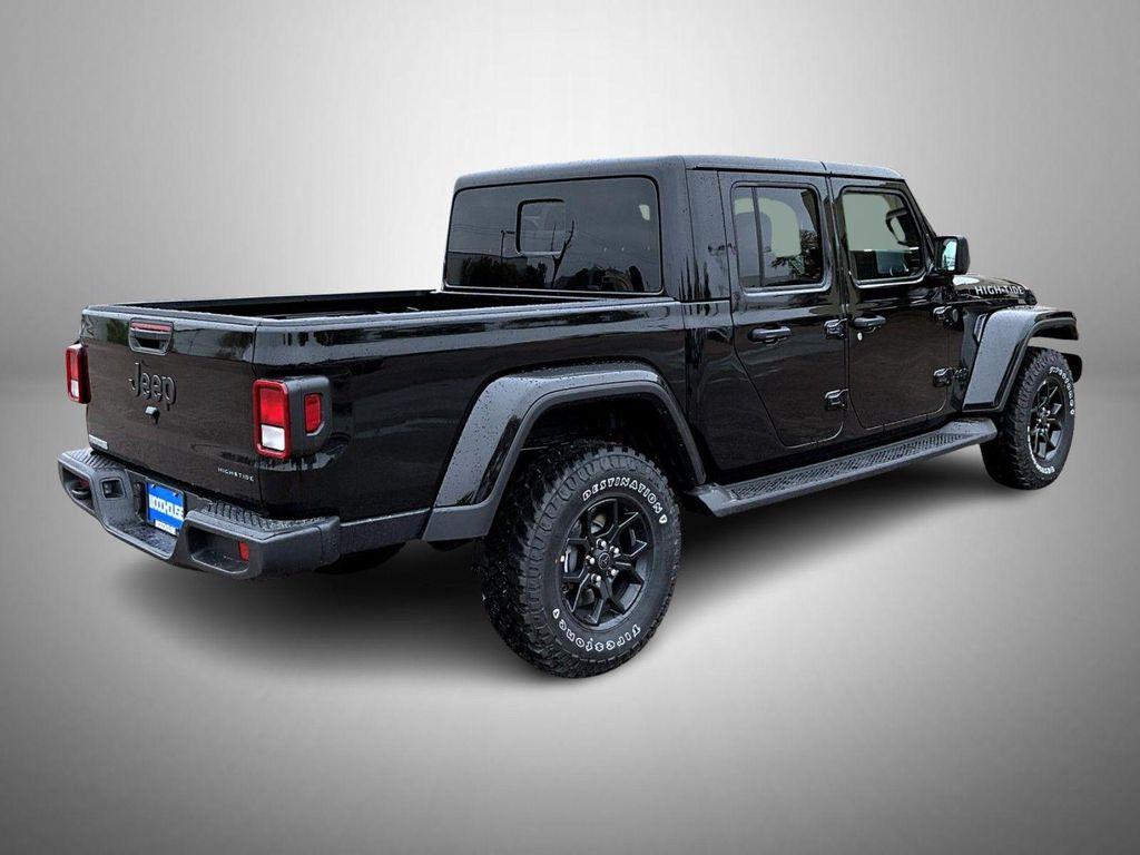 new 2025 Jeep Gladiator car, priced at $43,614