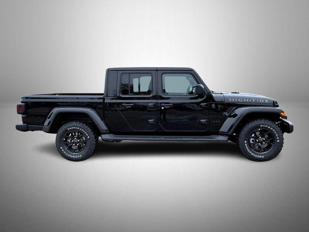new 2025 Jeep Gladiator car, priced at $43,614