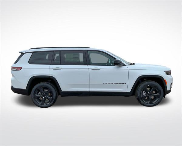 new 2025 Jeep Grand Cherokee L car, priced at $44,104