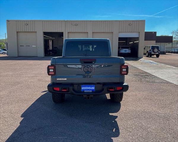 new 2025 Jeep Gladiator car, priced at $55,674