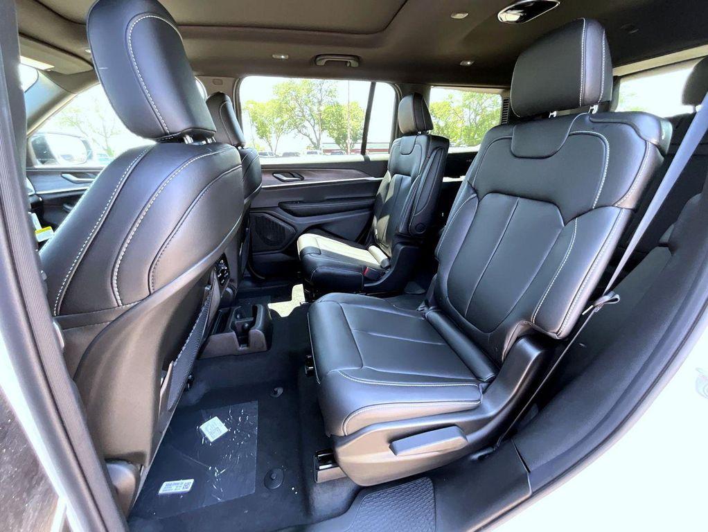 new 2025 Jeep Grand Cherokee L car, priced at $46,144