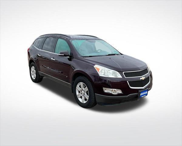 used 2010 Chevrolet Traverse car, priced at $6,525