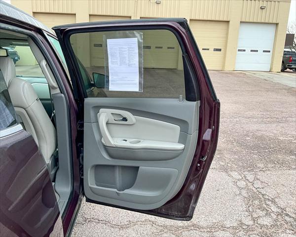 used 2010 Chevrolet Traverse car, priced at $6,525