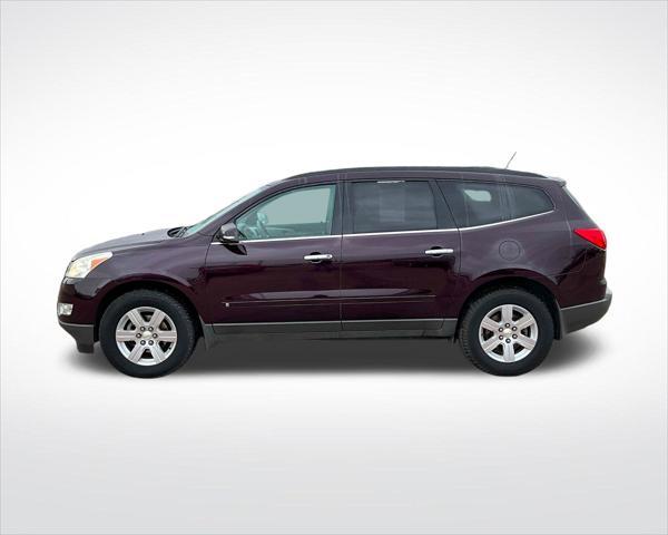 used 2010 Chevrolet Traverse car, priced at $6,525