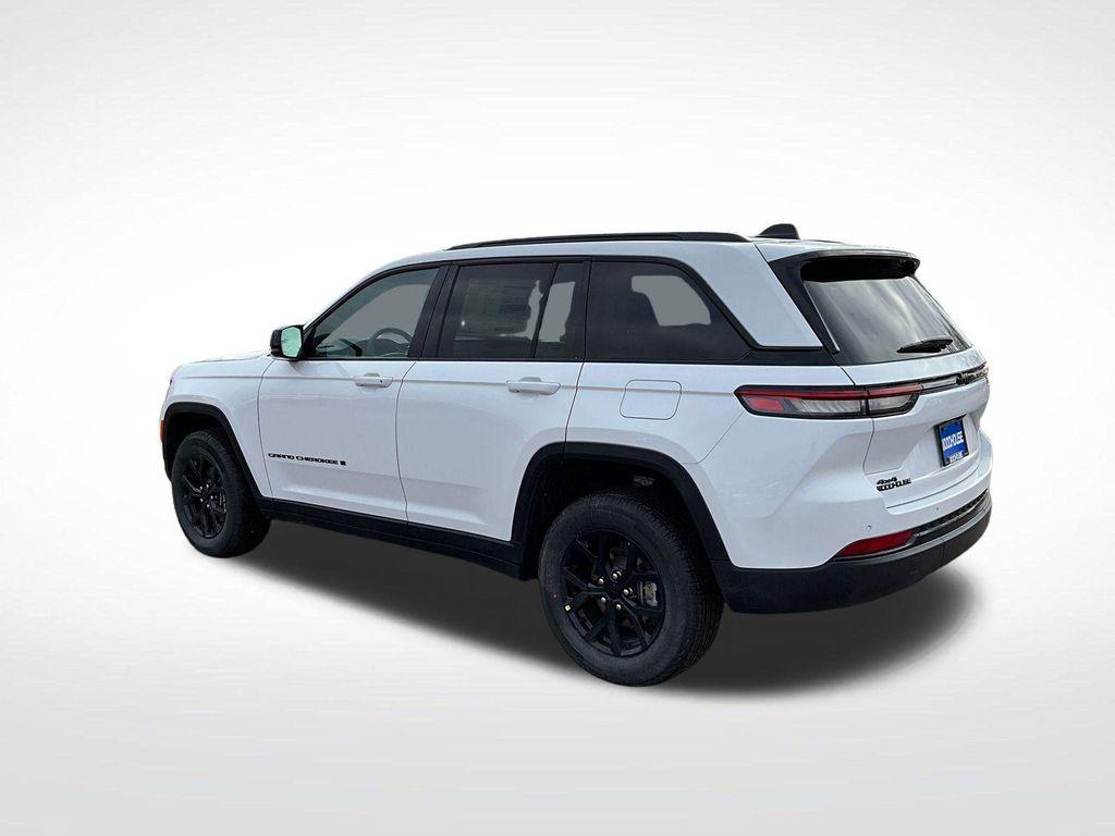 new 2025 Jeep Grand Cherokee car, priced at $36,614