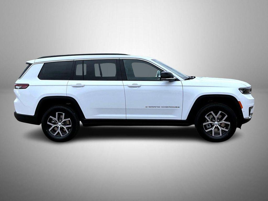 new 2025 Jeep Grand Cherokee L car, priced at $45,619