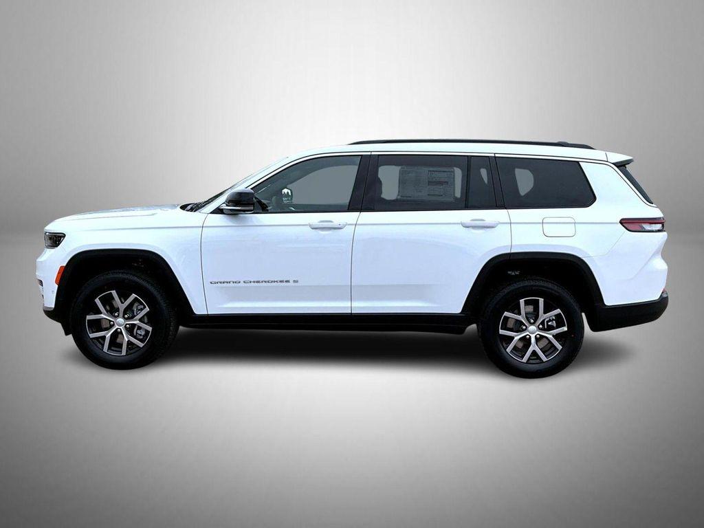 new 2025 Jeep Grand Cherokee L car, priced at $45,619