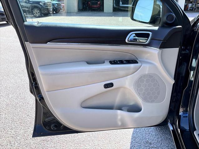used 2017 Jeep Grand Cherokee car, priced at $17,638