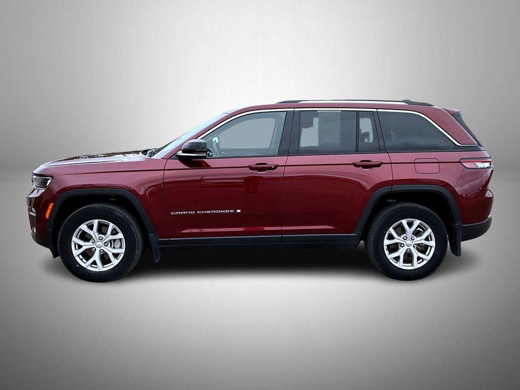 used 2022 Jeep Grand Cherokee car, priced at $35,655