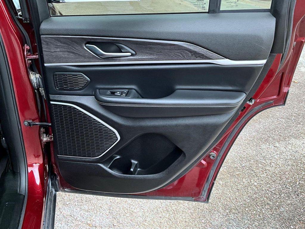 used 2022 Jeep Grand Cherokee car, priced at $35,655