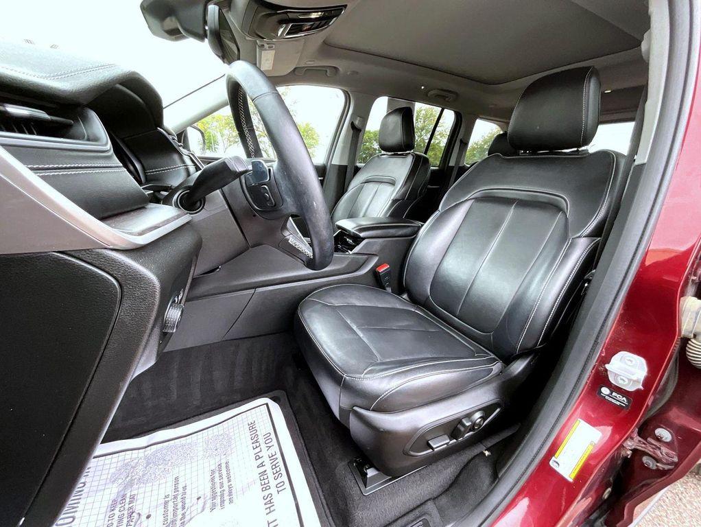 used 2022 Jeep Grand Cherokee car, priced at $35,655
