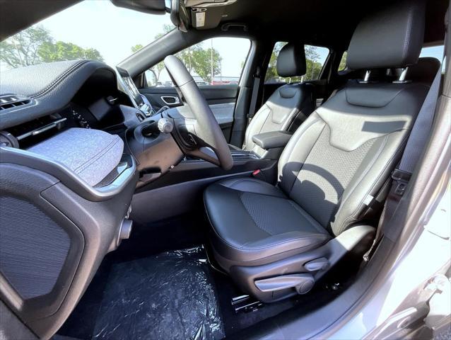 new 2025 Jeep Compass car, priced at $27,142